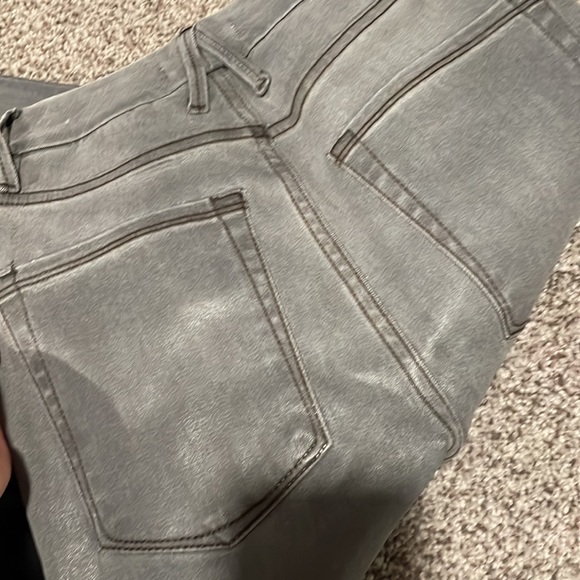 NWT GoodAmerican gray wax jeans - Picture 5 of 6